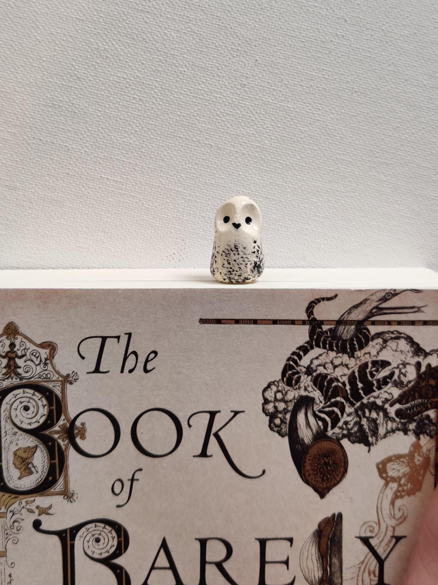 Clay Bookmark Paperclip Figurine | Snowy Owl |  Cute |  Minimal | Bookish