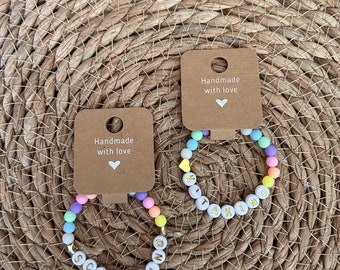Perlenarmband zum Schulbeginn, Kindergarten- und Kita-Start.