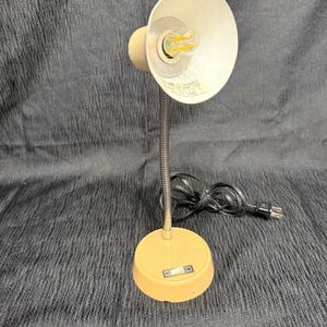 Mid Century Flared Cone Gooseneck Desk Lamp - Underwriters Laboratories Retro Lamp
