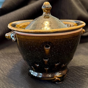 Vintage Drip Glazed Ceramic Garlic Keeper / Berry Bowl with Lid