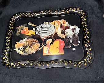 Bandeja de aperitivos vintage con bodegón estilo retro de mediados de siglo de Coca-Cola