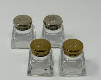 Vintage Square Glass Salt and Pepper Shaker Set with Metal Lids - set of4