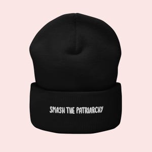 Bonnet féministe, casquette brodée LGBTIQ, bonnet queer-féministe brodé, égalité et fierté