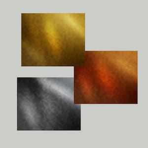 Puede incluir: Tres cuadrados texturizados en tonos oro, plata y cobre. El cuadrado dorado está en la parte superior izquierda, el cuadrado plateado en la parte inferior izquierda y el cuadrado cobrizo a la derecha. El fondo es gris claro.