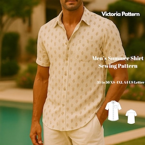Op de afbeelding: Een beige shirt met korte mouwen en een bloemenpatroon. Het shirt heeft een knoopsluiting, een borstzak en een kraag. De tekst op de afbeelding luidt "Victoria Pattern" en "Men's Summer Shirt Sewing Pattern". Maten van XS tot 4XL.