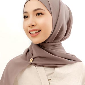 Soft Ceruty Hijab Scarf with Cotton Inner: Adjustable Muslim Headwrap