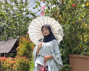Embroidered Lace Parasol with Wooden Handle