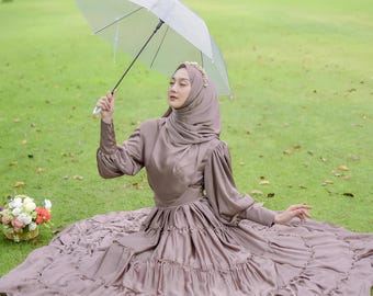 Glanzende cradenza-zijden abaya-jurk: moslimprinsesjurk met hijab