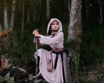 Túnica con capucha de asesino medieval / Túnica larga beige con aspecto de lino para mujer / Capa de fantasía, atuendo de cosplay renacentista