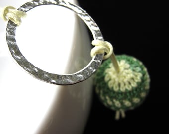 Collar de ganchillo amarillo y verde - delicia de cítricos