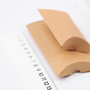 Eco-Friendly Blank Kraft Pillow Boxes for DIY Gift Wrapping - Sustainable Packaging {105x75x20mm}