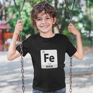 Camiseta de manga curta infantil Homem de Ferro Elemento Fe, engraçada, meninos, trocadilhos, tabela periódica, ciência Black