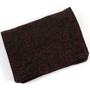Mini Cartera - Chocolate Brown Swirls (con ranuras para tarjetas de crédito y bolsillo para monedas con cremallera)