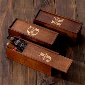 Personalisierte Geschenkebox, gravierte Holzkiste, Groomsmen-Geschenkbox, Trauzeugen-Vorschlag, Groomsmen-Geschenkidee, Erinnerungsbox, benutzerdefinierte Zigarrenkiste
