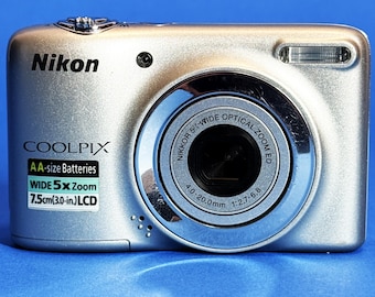 Canon Powershot A2200 HD Silver 14.1MP Digital Compact Camera