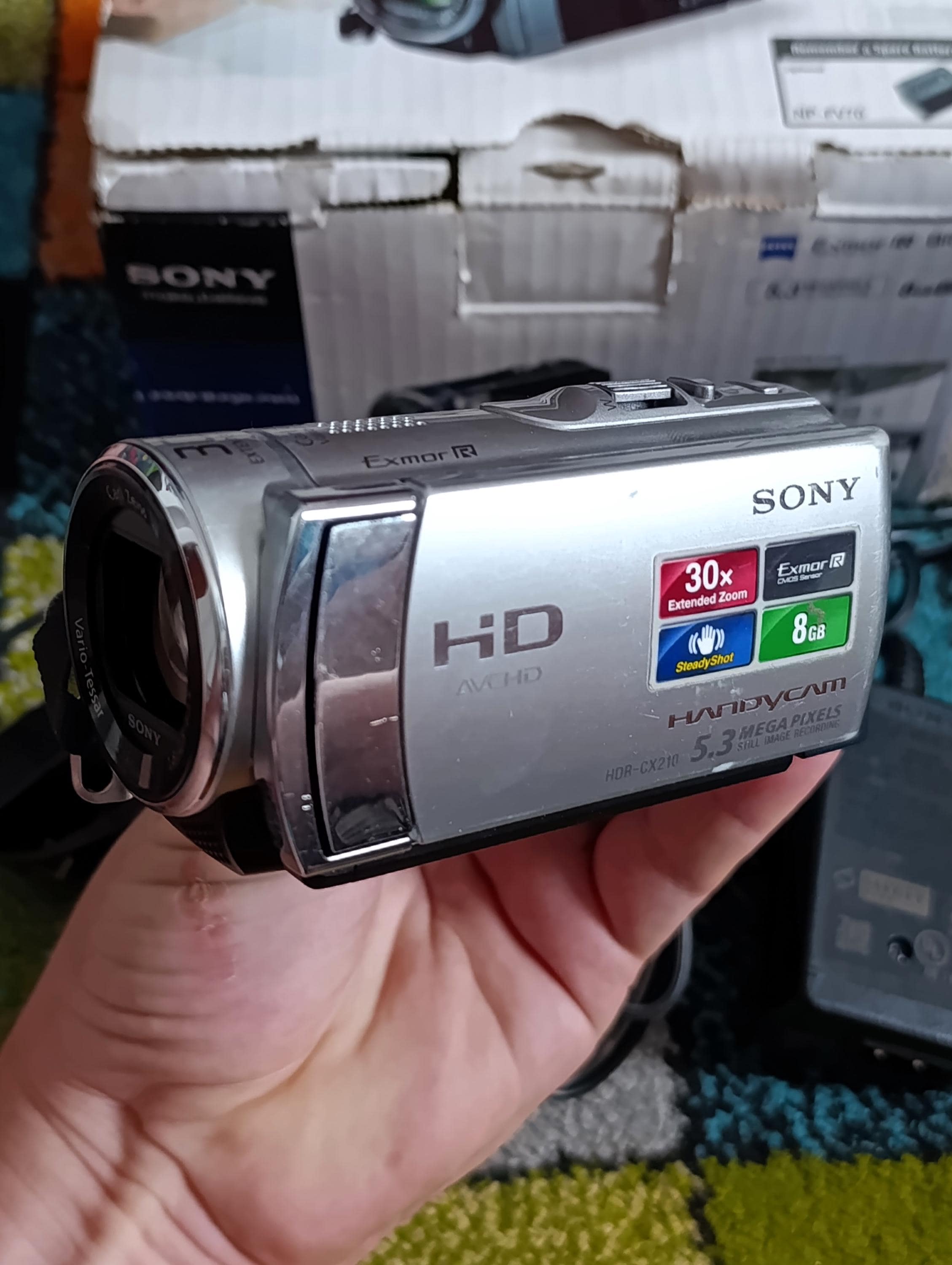 Sony Handycam HDR-CX210E Video Camera Recorder Silver - Full Box