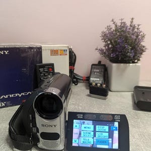 Caméscope Sony DCR-HC48 - MiniDV - Compact - Occasion Révisé