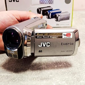 Caméscope numérique JVC Everio GZ-MS120SER SD 8 Go - Entièrement testé