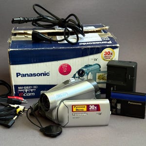 Panasonic NV-GS27EE Mini DV Digital Video Camera PAL - Full Box Tested & Works