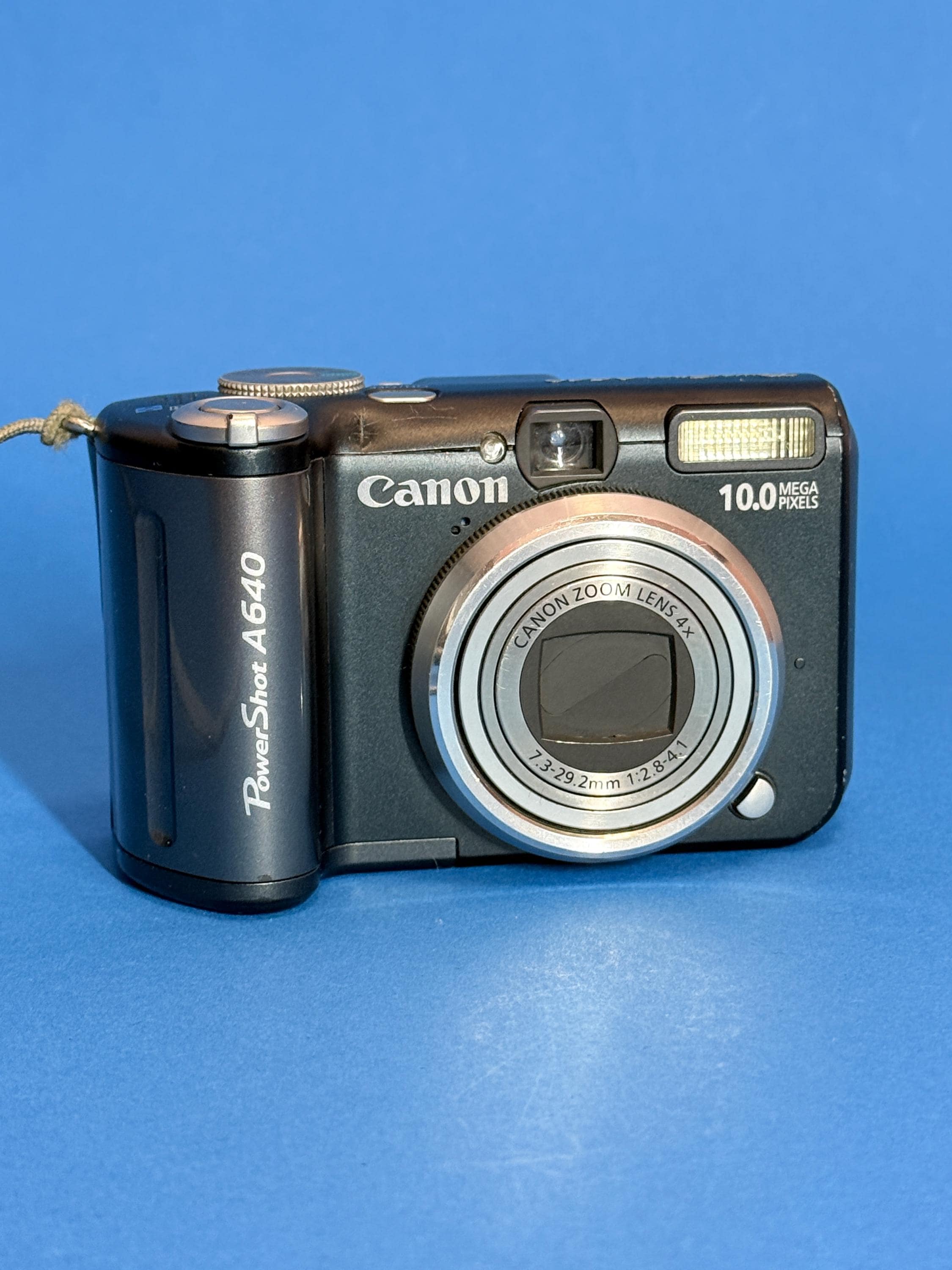 Canon Powershot A640 Digital Camera 10.1MP / Flip-out Display