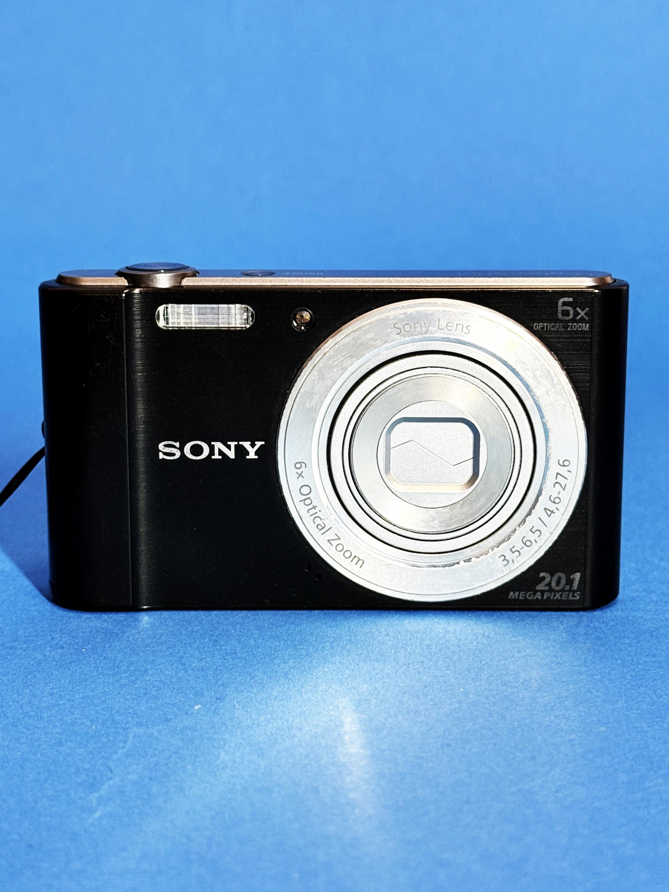 Sony Cyber-shot DSC-W810 Black 20.1MP - Compact Digital Camera