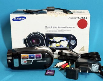 Samsung SMX-F30BP Digital Camcorder SD 8 Gb - Black Ready to Use