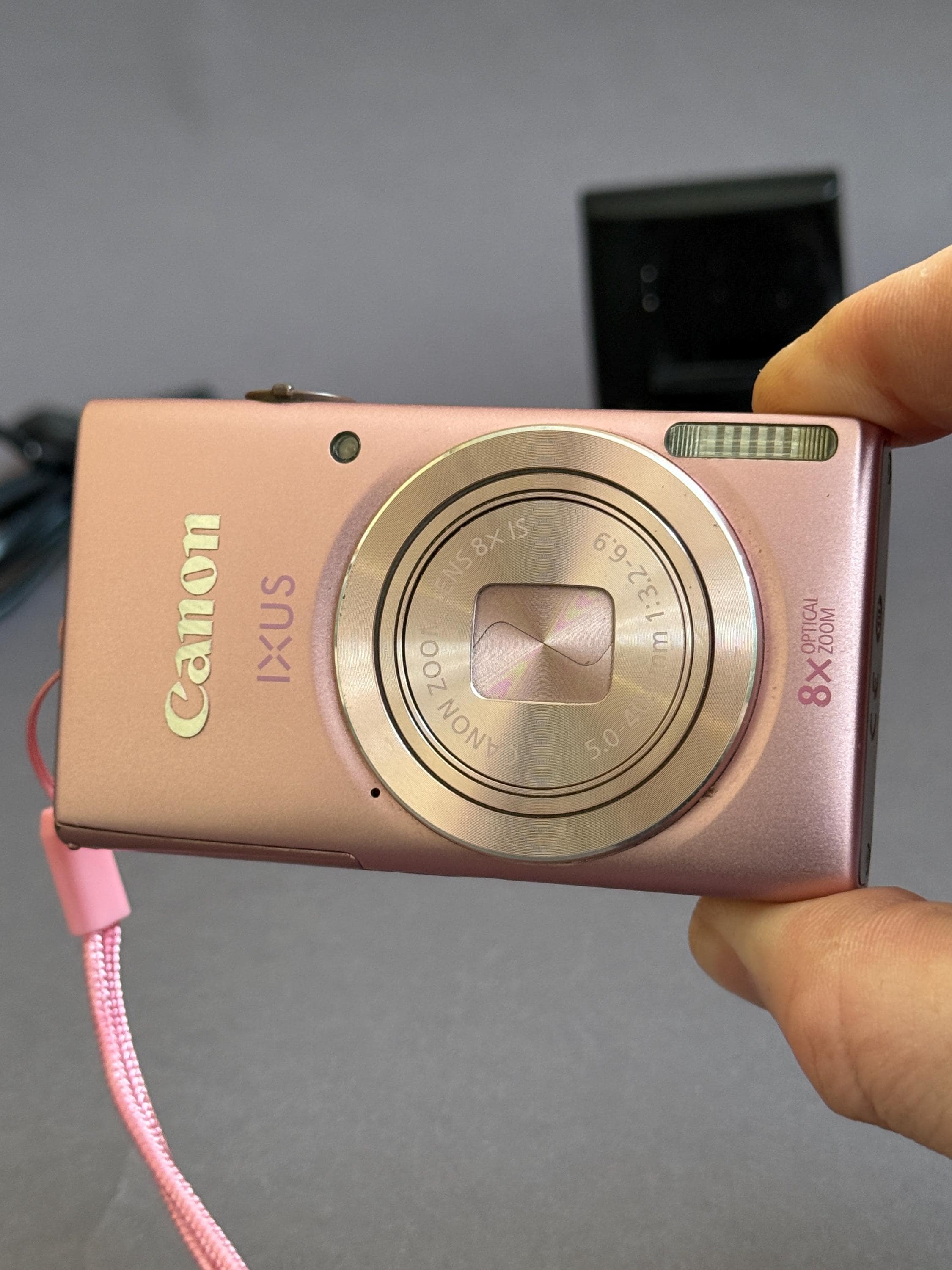 Canon IXUS 135: Pink Compact Digital Camera 16MP Wi-fi (64GB SD