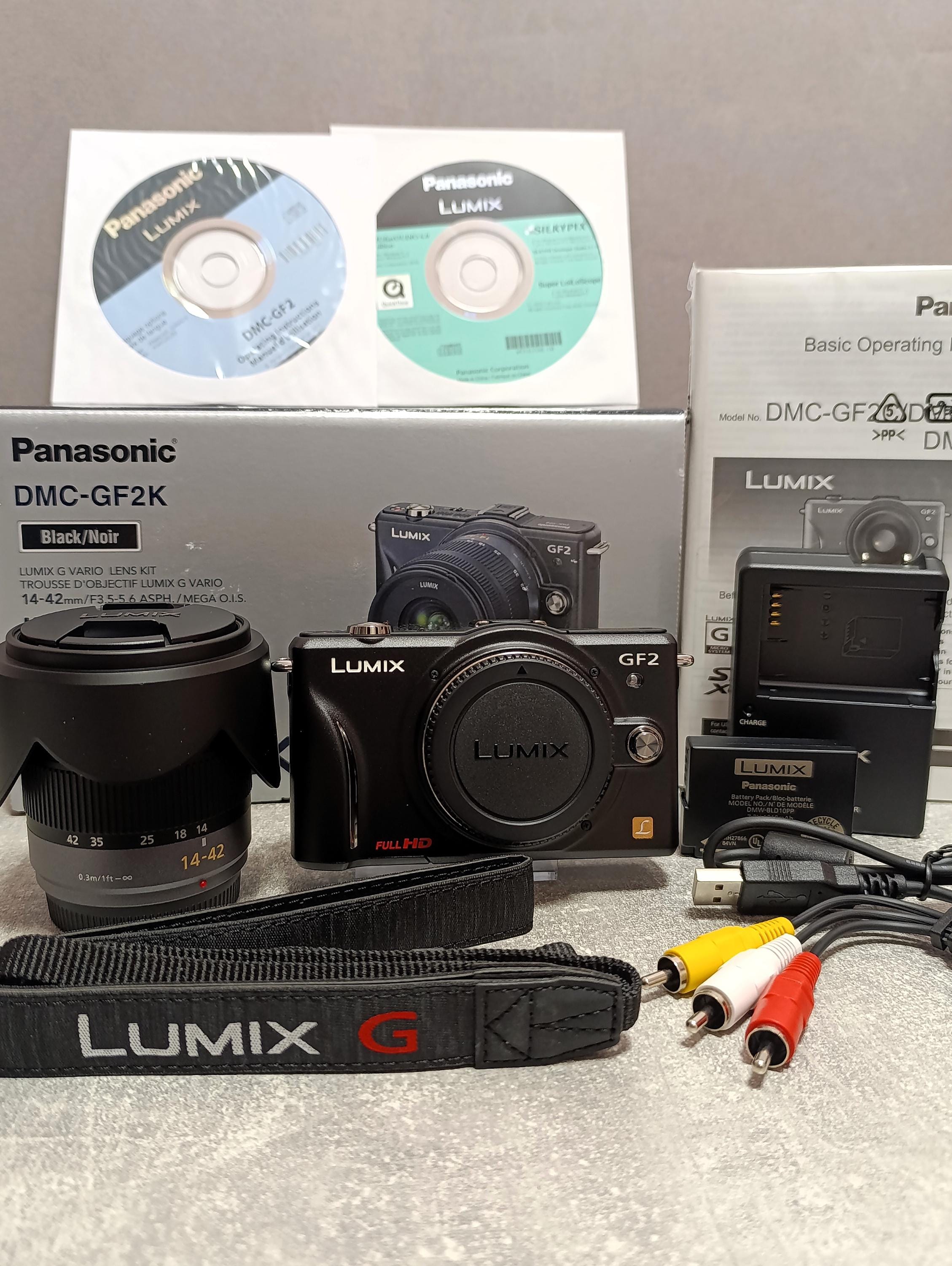 Digital Camera Panasonic Lumix DMC-GF2: Black 12.1 Mp 14-42mm KIT
