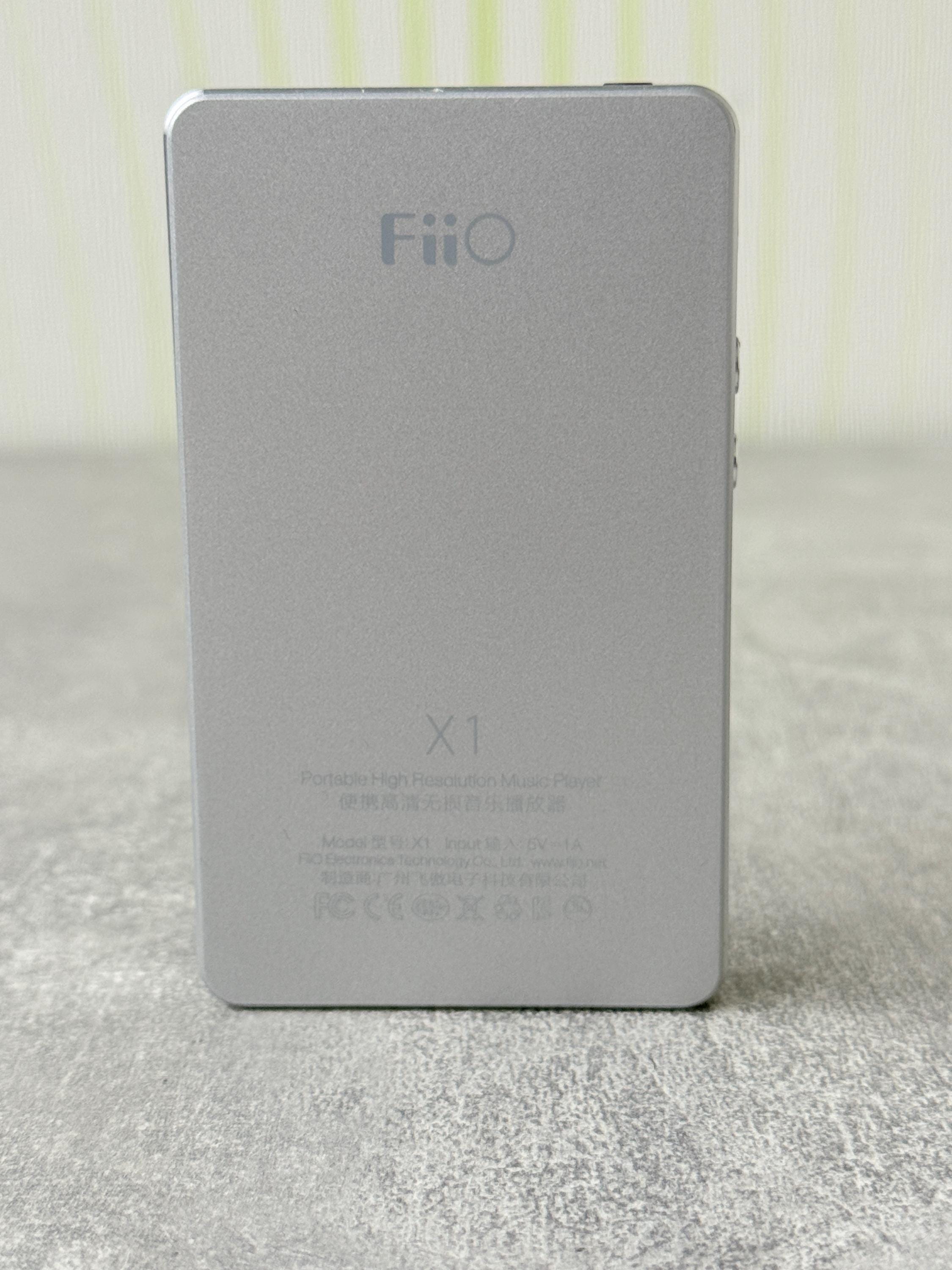 Fiio X1 Portable Hi-res Music Player / Digital Audio Player DAP