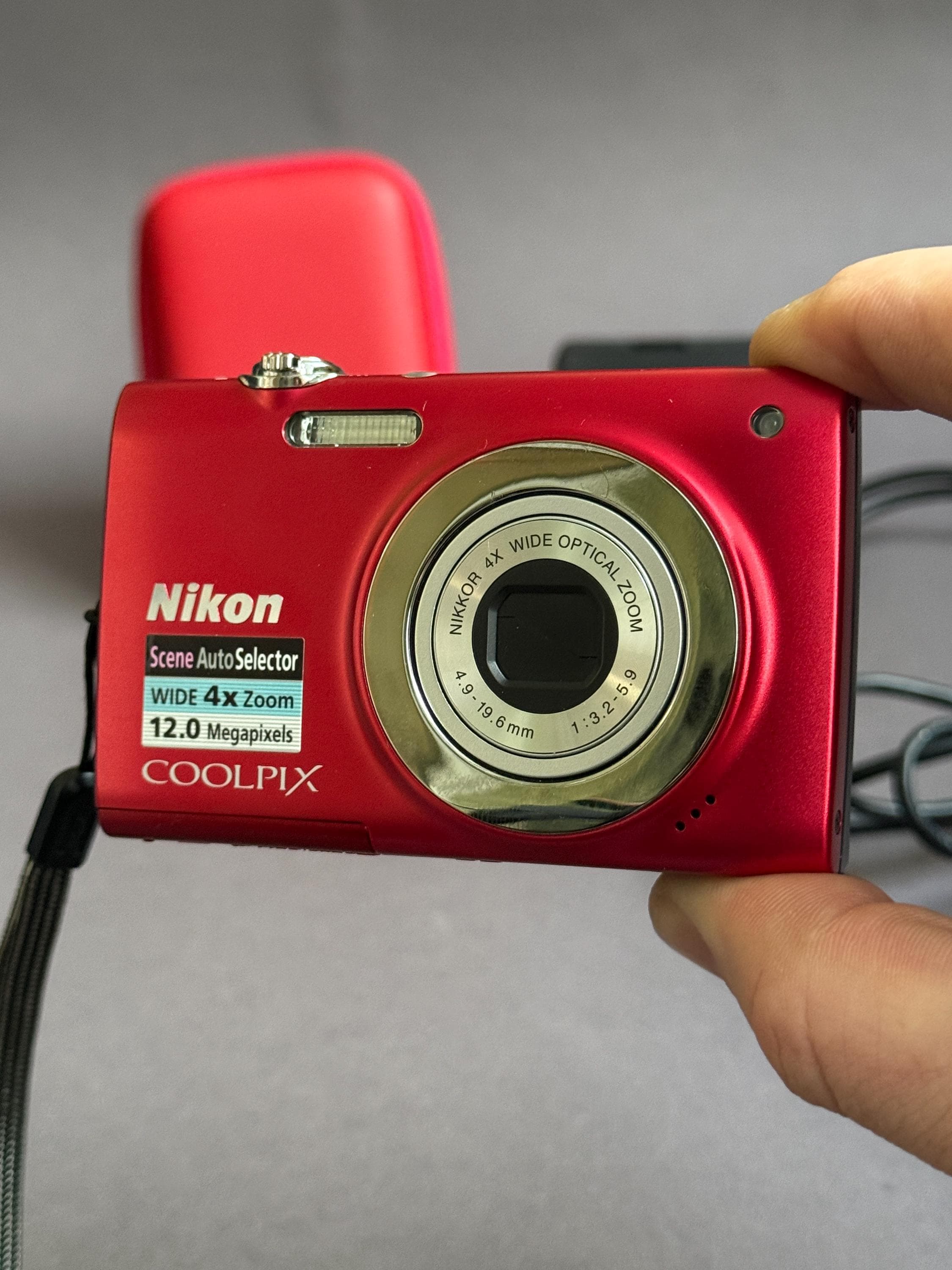 Nikon Coolpix S2500 12.0MP: Red Compact Digital Camera (64GB SD