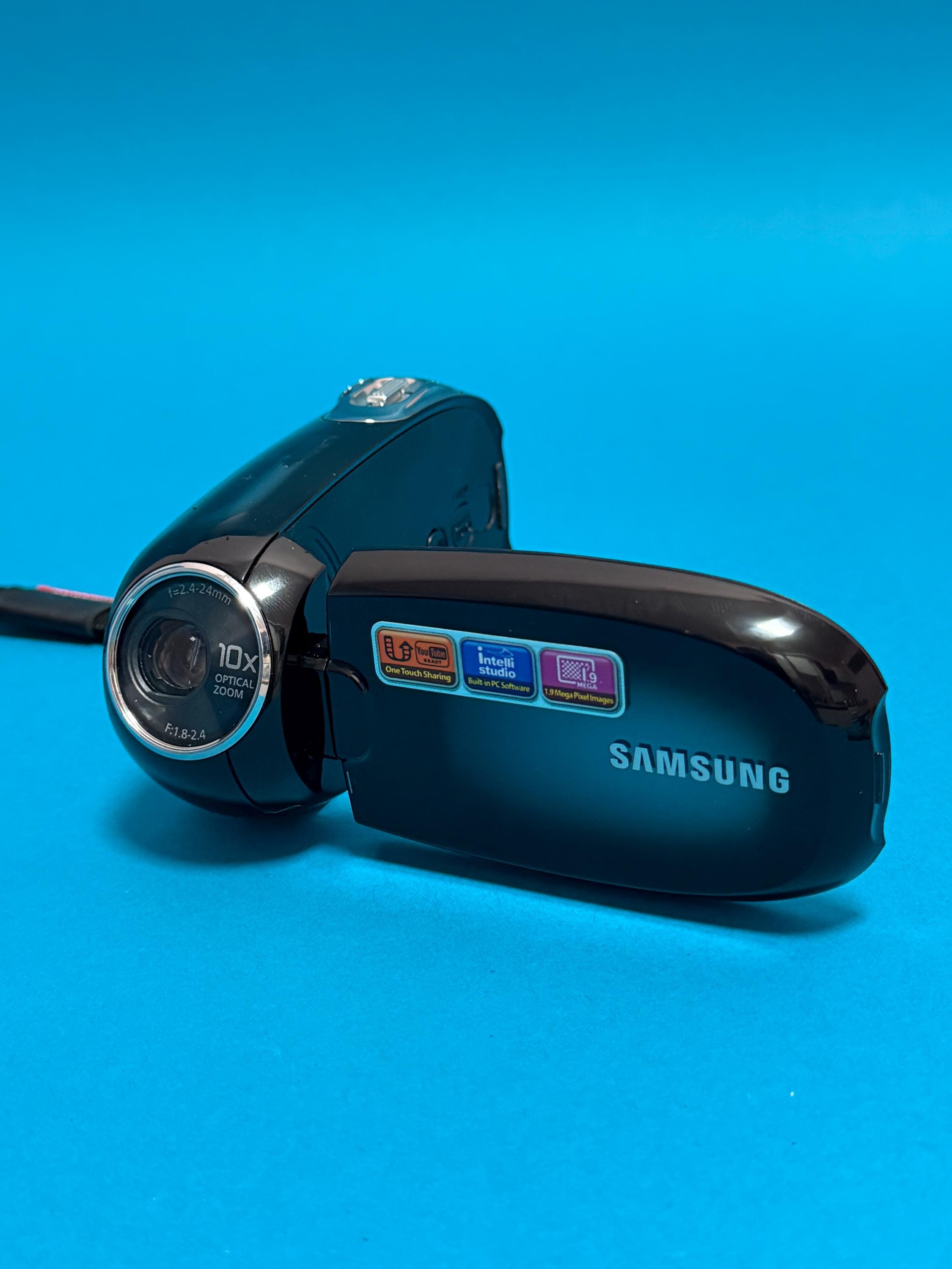 Samsung SMX-C20BP/XER Black: Digital Camcorder / Mini Video Camera
