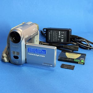 Sony DCR-HC40E Minidv Handycam Camcorder Video Camera Recorder - Etsy