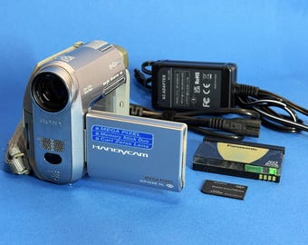 Sony Handycam DCR-SR62E HDD 30GB Digital Video Camera Recorder