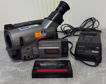 Sony Handycman CCD-TR411E Camcorder Video8 XR Video Camera HI-8