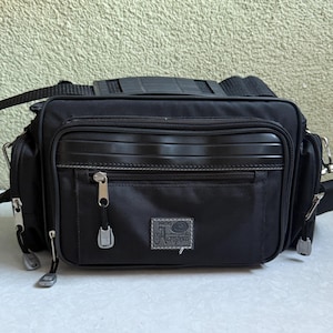 Vintage Acropolis Point Camera Bag: Large Shoulder Bag