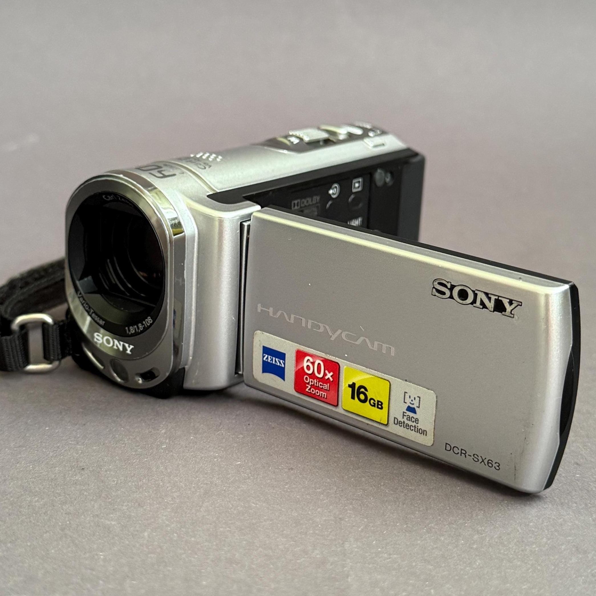 Sony Handycam DCR-SX63E Pal Digital Video Camera Recorder Silver