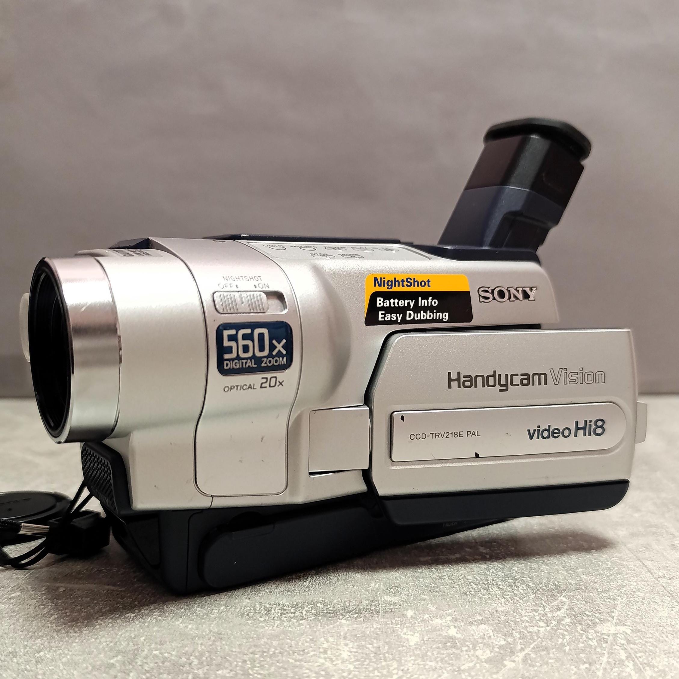 Sony CCD-TRV218E Hi8 Video Handycam Video Camera Recorder PAL