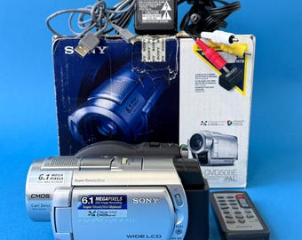Sony Handycam CCD-TRV58 NTSC Hi8 Video8 8mm Video Camera - Fully
