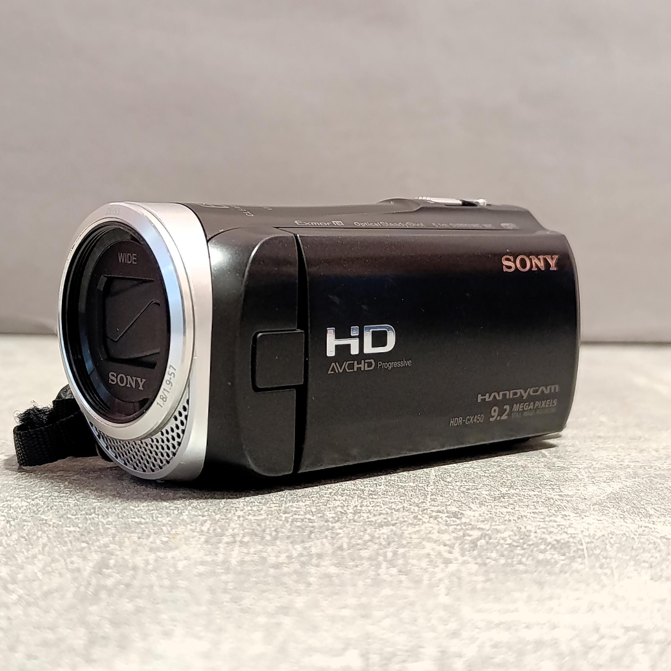 Sony HDR-CX450 Digital Video Camera Recorder 9.2MP Wi-fi SD 64 Gb
