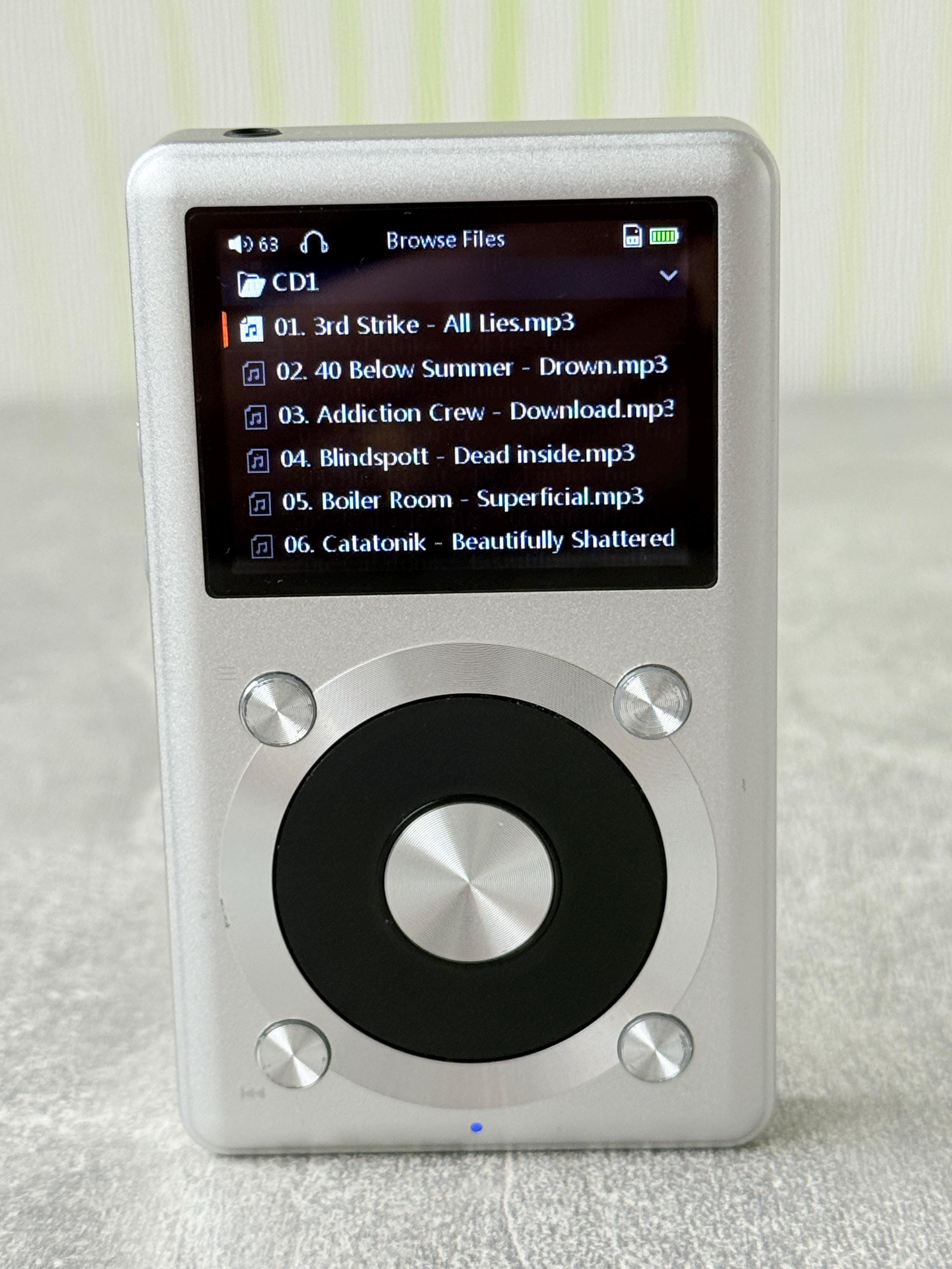 Fiio X1 Portable Hi-res Music Player / Digital Audio Player DAP