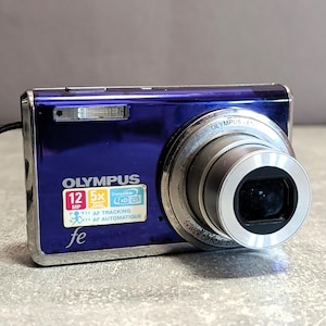 OLYMPUS FE-5020 12MP Compact Digital Camera Ocean Blue - Tested Work
