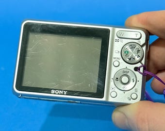 Sony Cyber-shot DSC-S750 Silver 7.2MP / Compact Camera Digital Y2K
