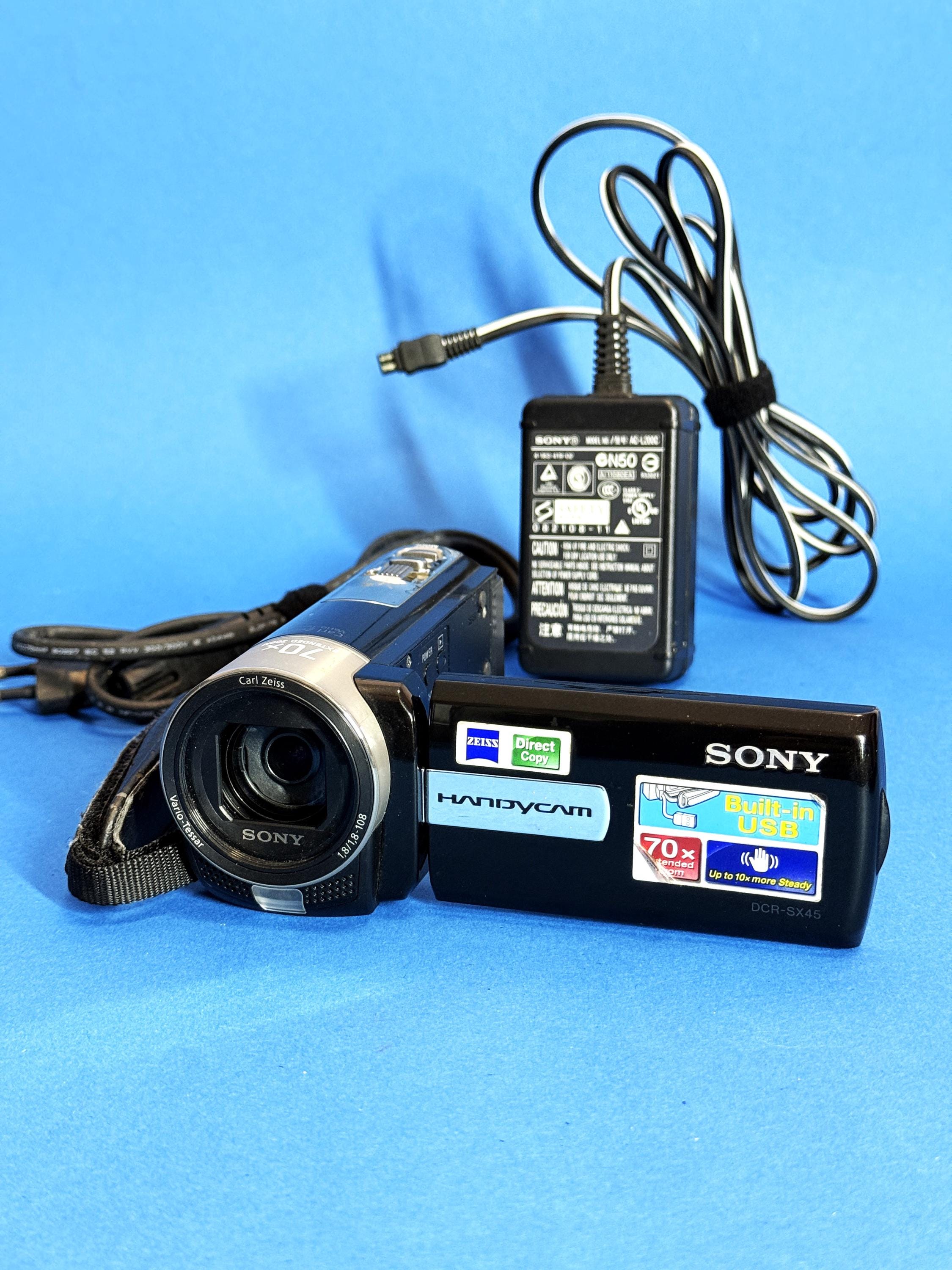 【週末特価・ジャンク】SONY DCR-PC300 ハンディカム おまけ付 動作確認済】SONY ソニーDCR-PC300 ハンディカム - メルカリ