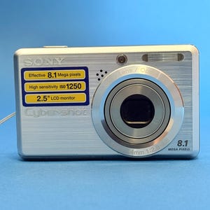 SONY Cyber-shot DSC-80 コンパクトデジタルカメラ Sony Cyber-shot DSC-S780 8.1MP Silver / Compact Retro Digital