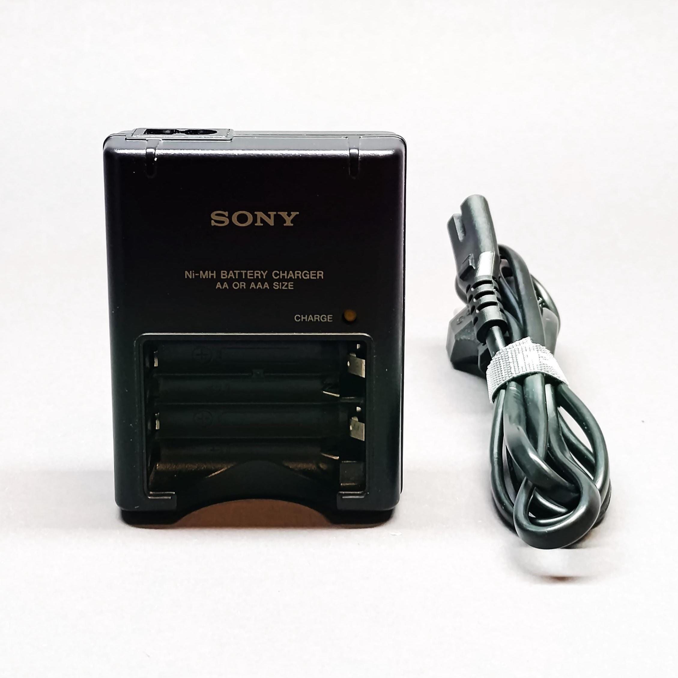 Sony BC-CS2B N50 Ni-mh Battery Charger Aa Aaa UK Plug Cyber Shot