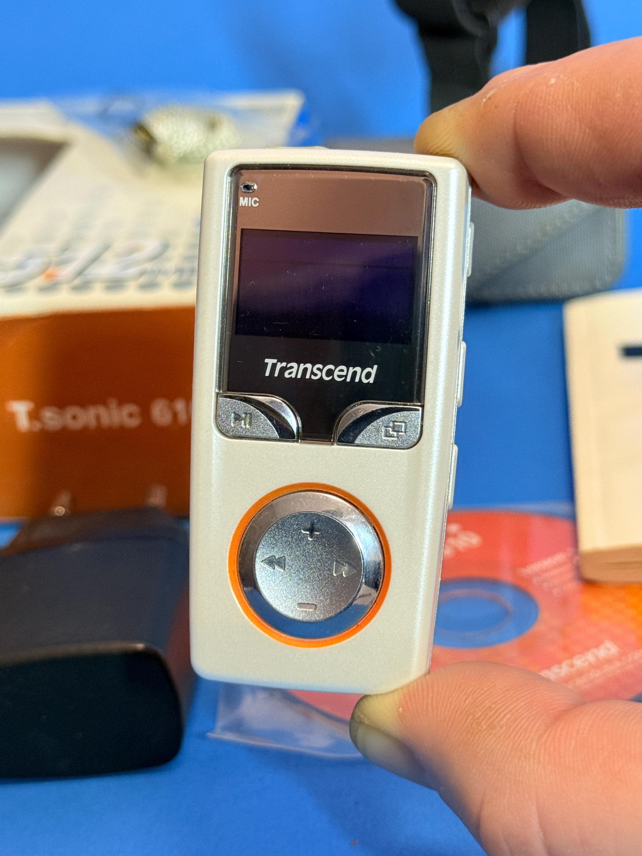 Transcend T.sonic 610 MP3 Player 512mb — Portable USB Music Player