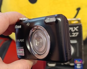 Nikon Coolpix L27 16.1MP Digital Camera / Black Compact Point and