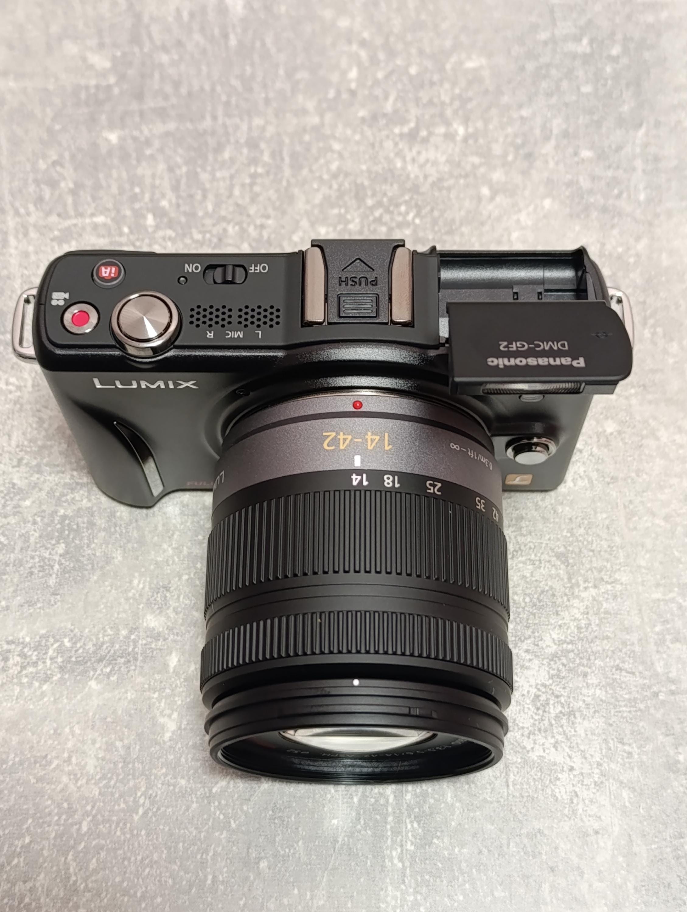 NEW! Digital Camera Panasonic Lumix DMC-GF2 Black 12.1 Mp 14