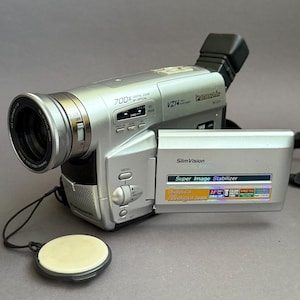 Cámara de video analógica VHS-C Panasonic NV-VZ14EN - Funciona de maravilla