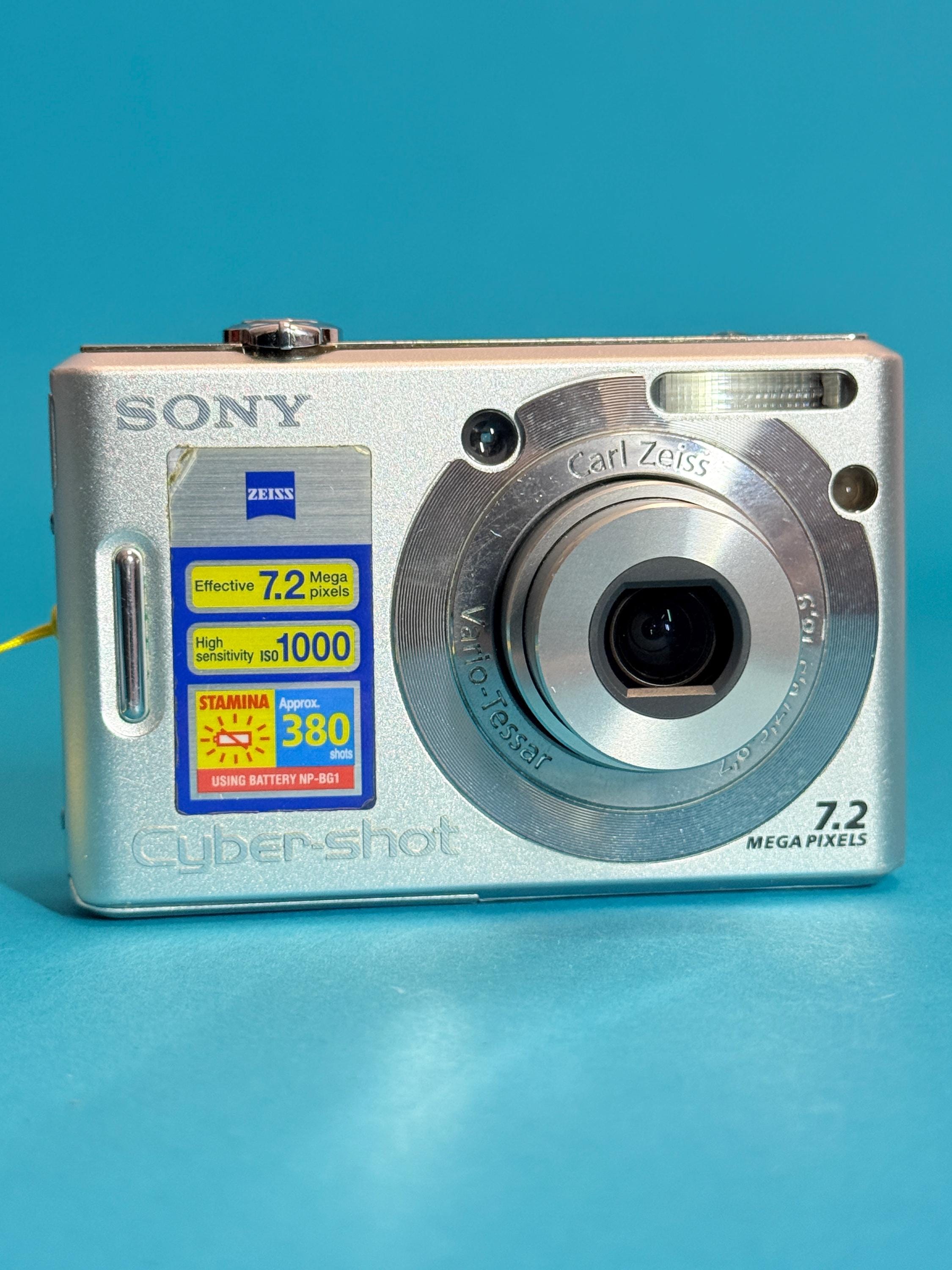 Sony Cybershot DSC-W35 7.2 MP Compact Digital Camera ~ Silver